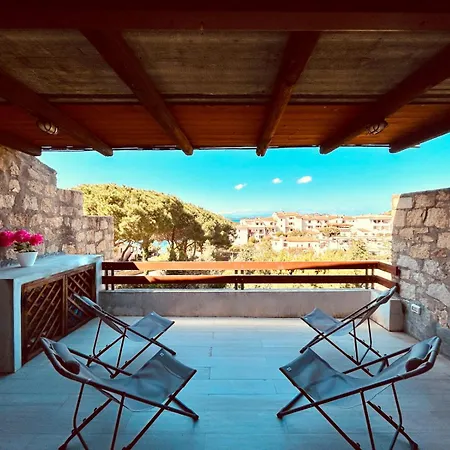 Casa vacanze La Terrazza Di F *