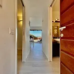 펜션 Terrace With Swimming Pool 바야사드리니아
