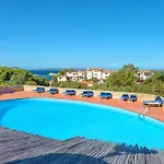 Terrace With Swimming Pool * 바야사드리니아