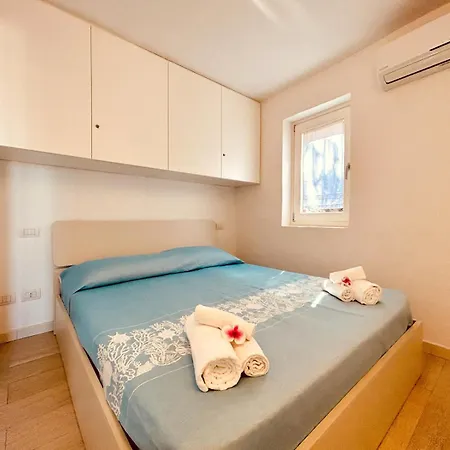 Renew Terrace F With Swimming Pool 70m From The *