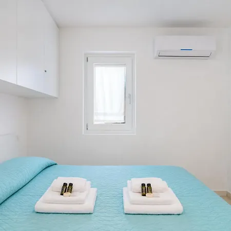 Nyaraló Renew Terrace F With Swimming Pool 70m From The Baja Sardinia
